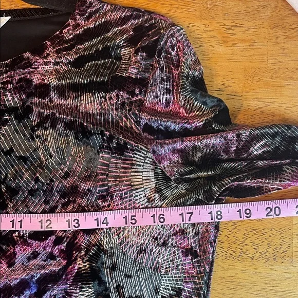 Nygard - Velvet Long Sleeve Top in Black and Purple shimmer - Picture 5 of 7